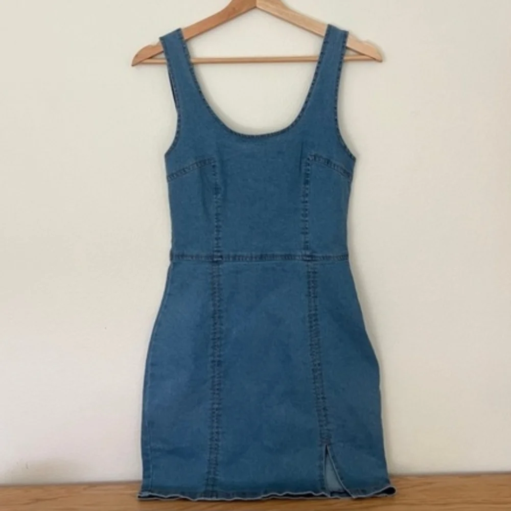 Vici Collection 'Shout Out To You' Denim Bodycon Sleeveless Dress L - Picture 4 of 10